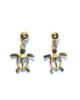 
              Gold honu shape earring
            