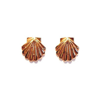 Gold shell earring