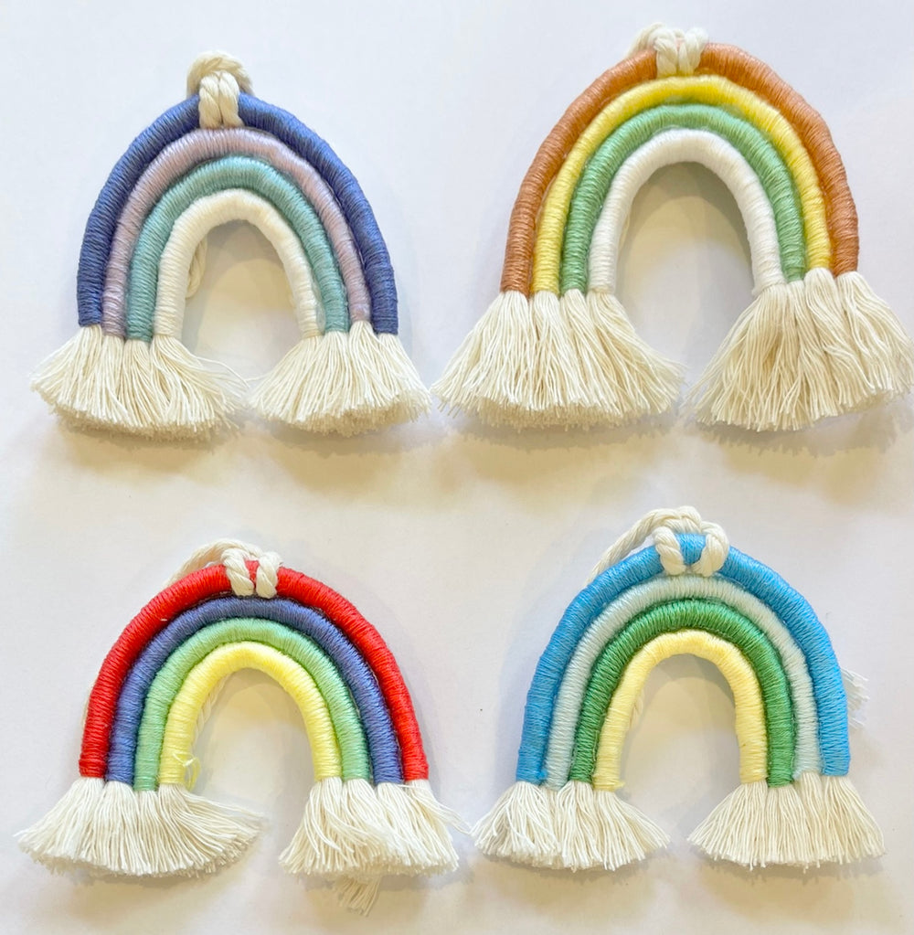 Rainbow key chain （4 pieces）