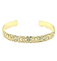 
              Gold 8mm cut out bangle
            